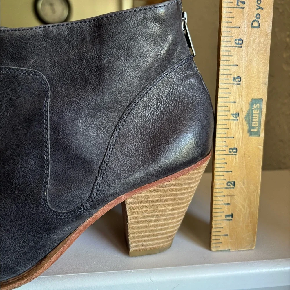 J Shoes Anthropologie Belgrave Ankle Booties Grey Leather Size 10